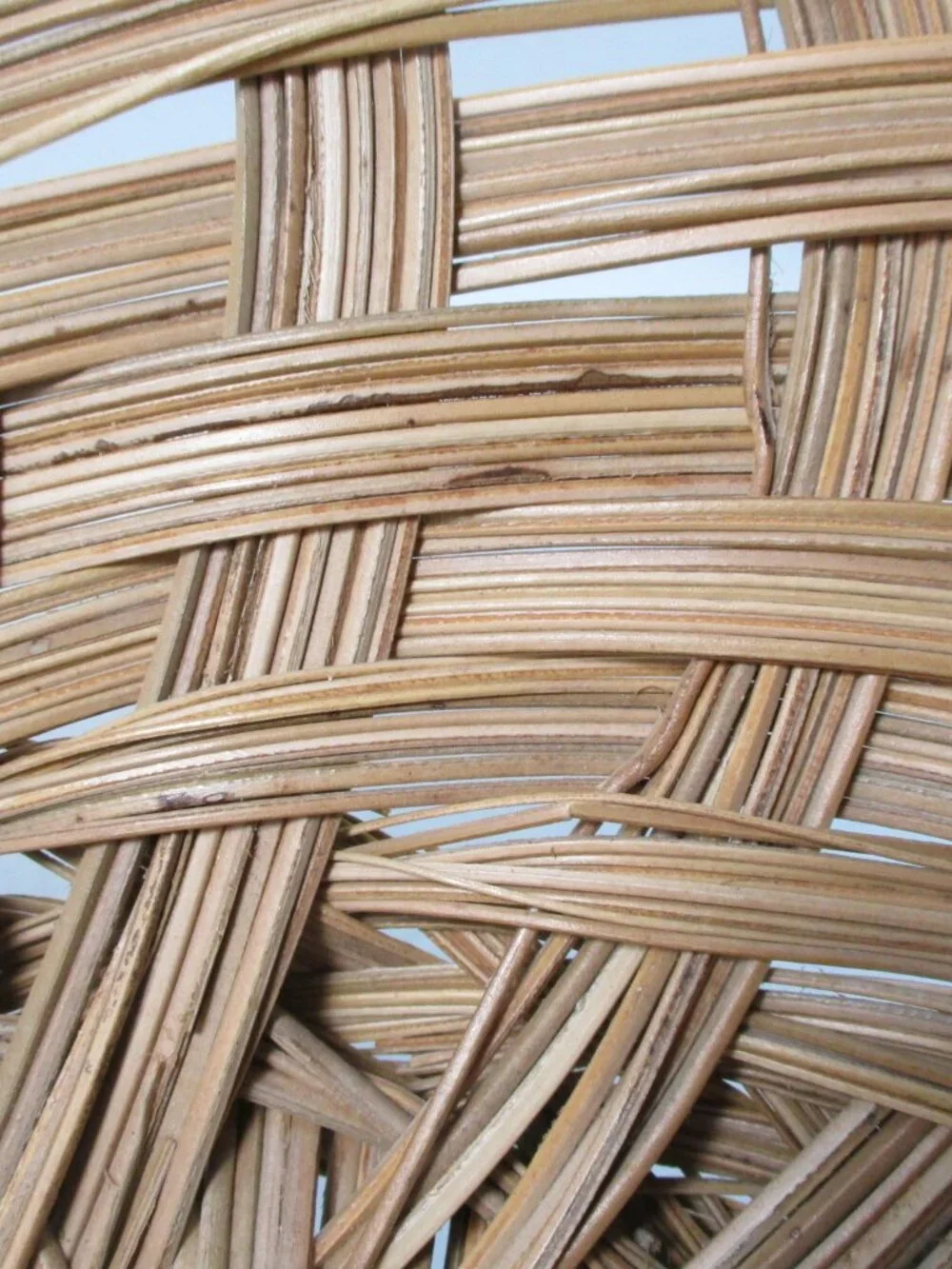 Scallop Weave Wicker Basket Round 13.5in Storage Wall Decor Rattan Woven Boho
